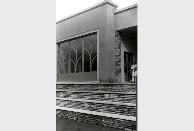 Tennis Club a Trento, dettaglio vetrate ad albero, piazza Venezia, 1938-1940